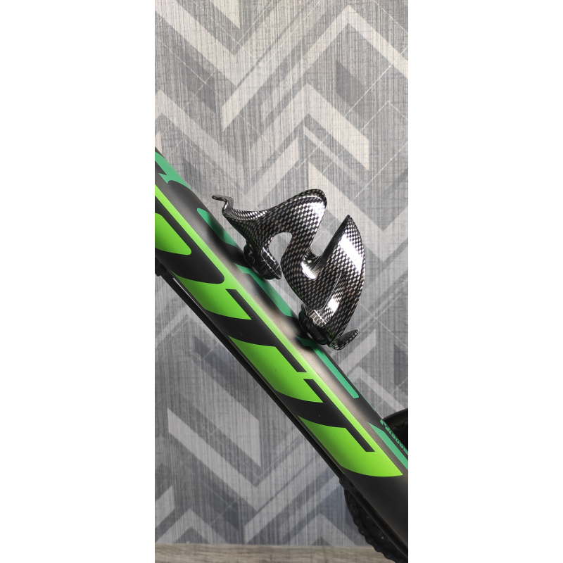 Фляготримач, кріплення пляшки для велосипеда карбон Фляготримач, кріплення пляшки для велосипеда карбон